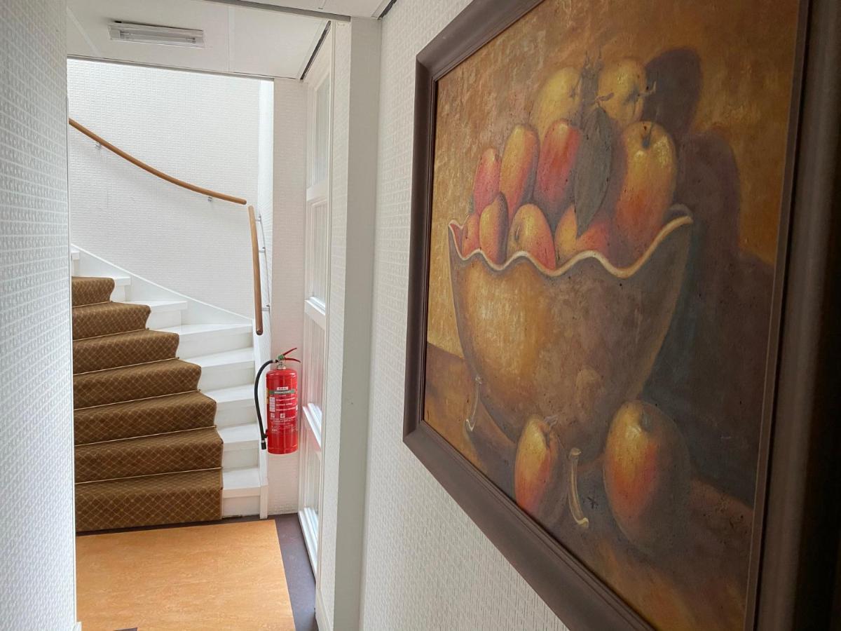 Villa Prinsenhof # Zes Bergen Exterior foto